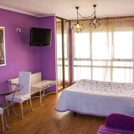 Gala II Apartment Soria Bagian luar foto